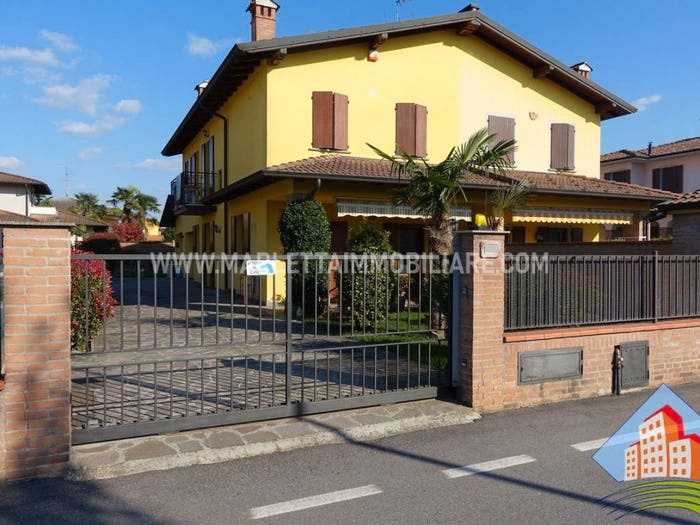 Casa quadrilocale in vendita in Ripalta Guerina
