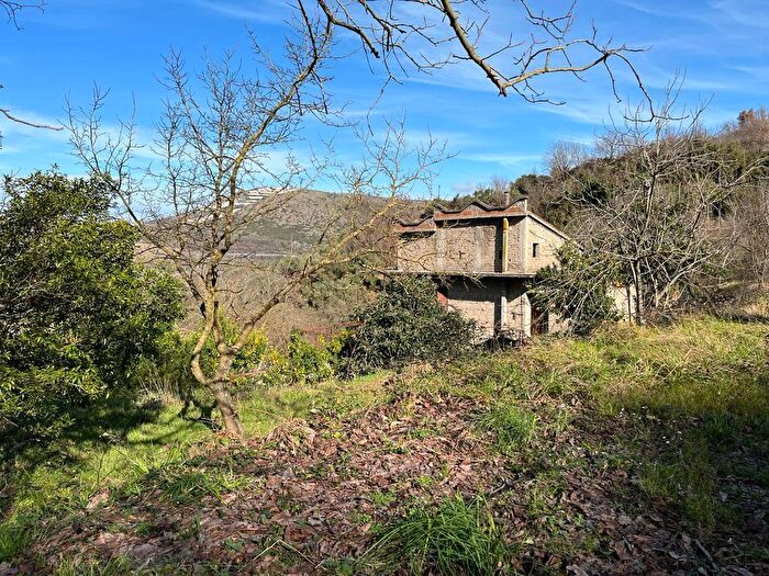 Casa quadrilocale in vendita in Strada Statale dei Ponti della Valle, Valle Di Maddaloni