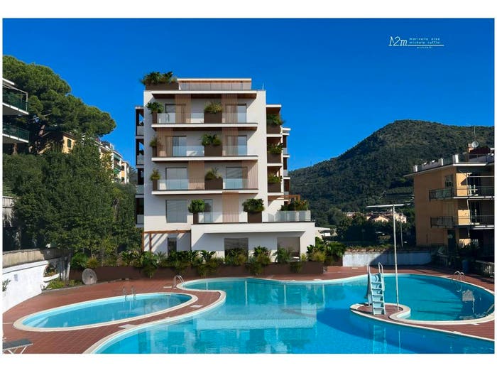 Appartamento bilocale in vendita in Via Francesco Crispi, Centro, Pietra Ligure