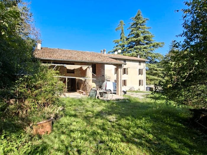 Casa trilocale in vendita in Strada del Rio, Riccò, Fornovo di Taro