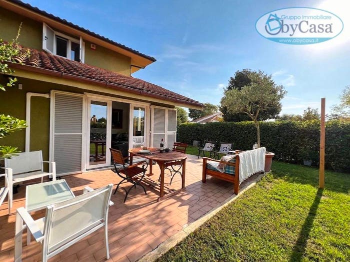 Casa con 5 locali in vendita in Via della Vergine, Marina di San Nicola, Ladispoli