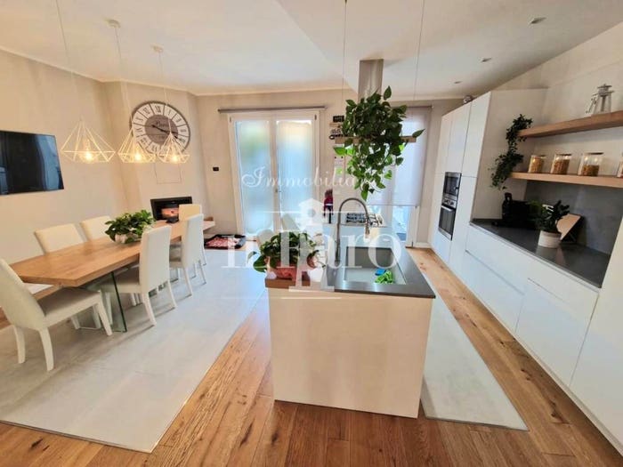 Casa con 5 locali in vendita in Via S Martino, San Martino San Lorenzo, Campi Bisenzio