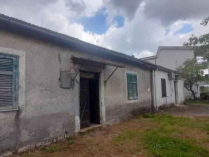 Casa con 6 locali in vendita in Via Fontana Granillo, Fresine, Ferentino
