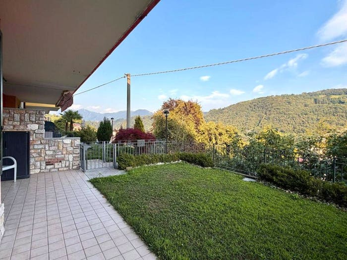 Appartamento bilocale in vendita in Via San Rocco, Centro, Gazzaniga