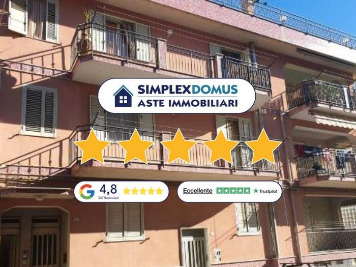 Appartamento quadrilocale in vendita in Via Nazionale, Vallelunga Pratameno