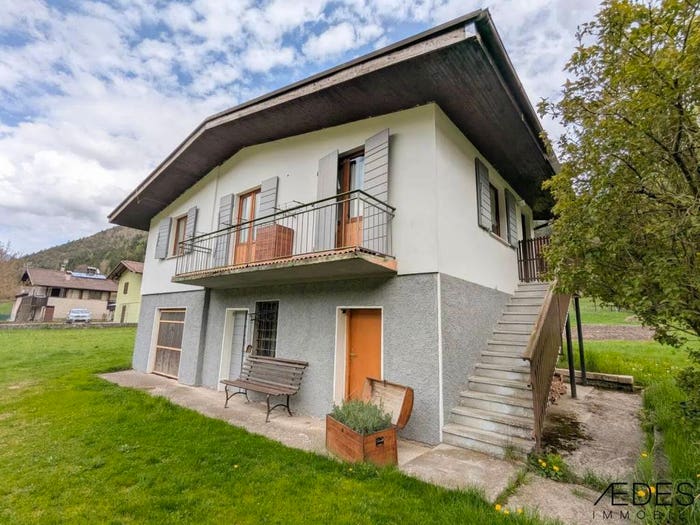 Casa con 6 locali in vendita in Via Di Golivo, Tiarno di Sopra, Ledro