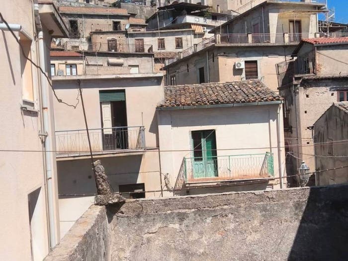Casa bilocale in vendita in Corso Umberto I, Gioiosa Ionica