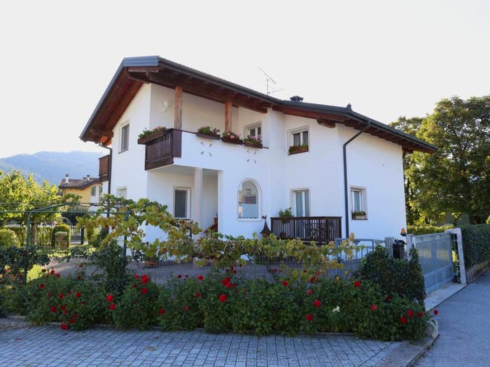 Casa con 6 locali in vendita in Via al Lago, Centro, Caldonazzo