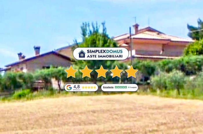 Casa con 6 locali in vendita in Via Lioni, Centro, Cingoli