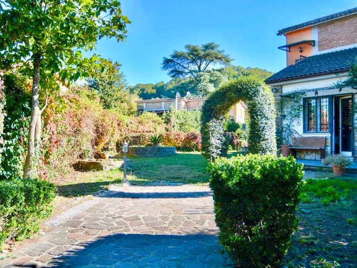 Casa trilocale in vendita in Punta Del Lago, Ronciglione