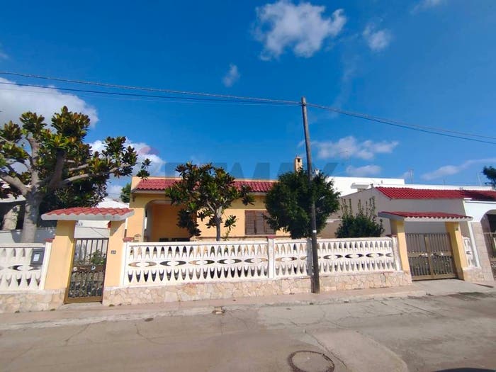 Casa con 6 locali in vendita in Torre San Gennaro, Torchiarolo
