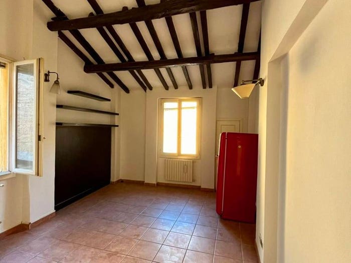 Appartamento trilocale in vendita in Corso Canalchiaro, Centro Storico, Modena
