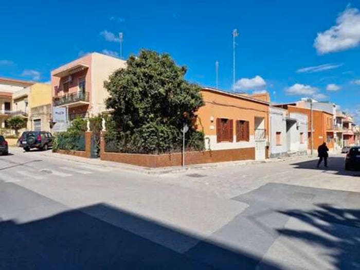 Casa con 5 locali in vendita in Via Statale, Centro, Ispica