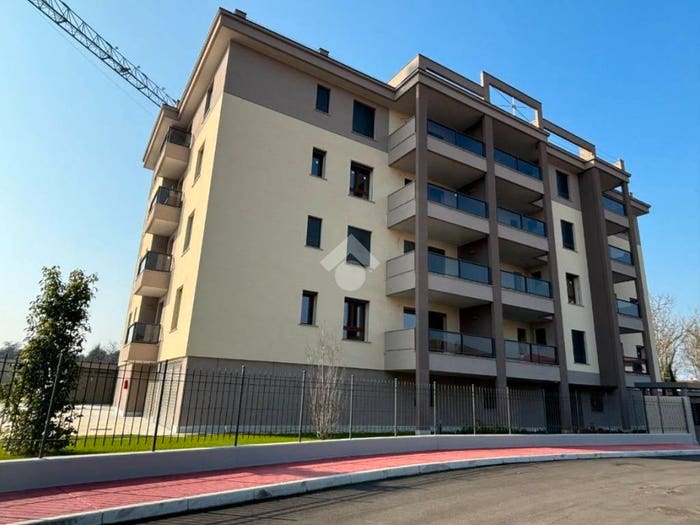 Appartamento trilocale in vendita in Via della Libertà, Semicentro Isola, Corbetta