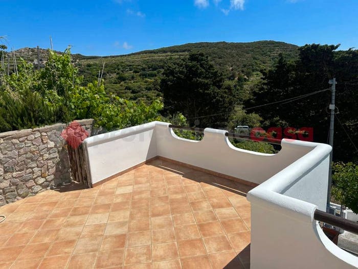 Appartamento con 6 locali in vendita in Via Conti Km, Centro, Ponza