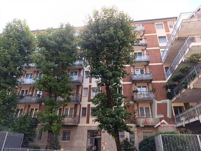 Appartamento trilocale in vendita in Via Archimede, Plebisciti Susa, Milano