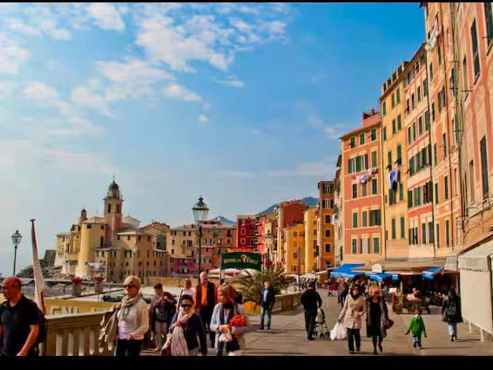 Appartamento con 6 locali in vendita in Via Giovanni Bettolo, Centro, Camogli