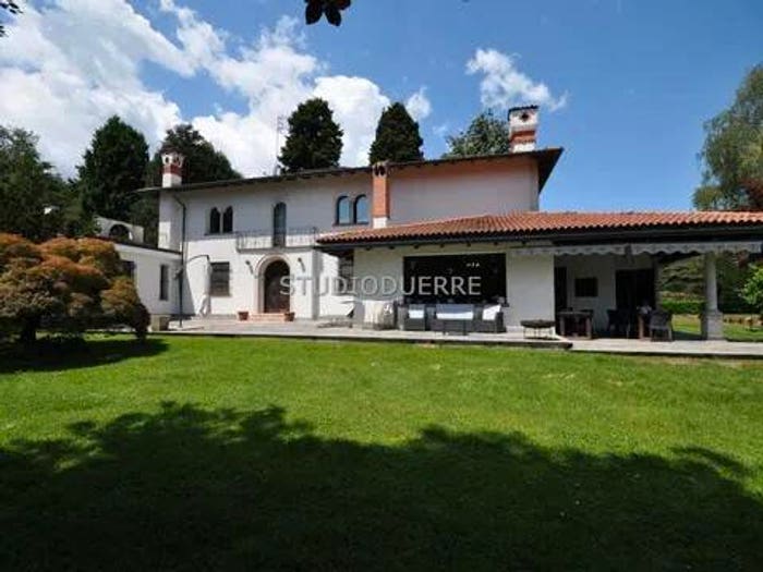 Casa con 6 locali in vendita in Via A Oldrini, Castelletto Sopra Ticino