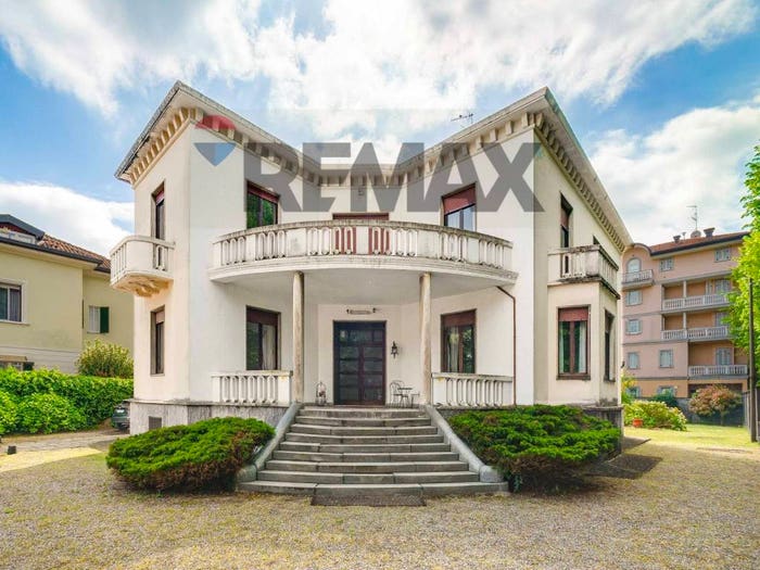 Casa con 6 locali in vendita in Semicentro Ospedale, Gallarate
