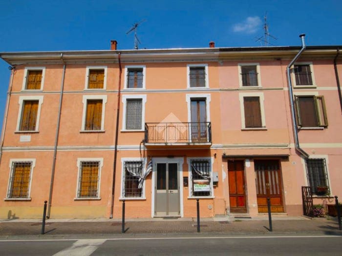 Casa trilocale in vendita in Via Giuseppe Verdi, Centro, Pegognaga