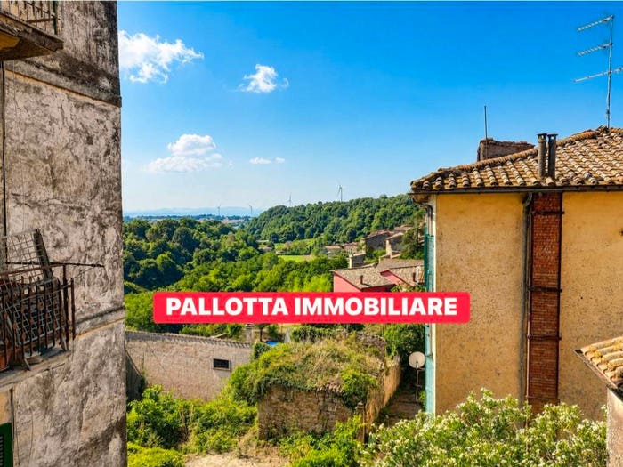 Appartamento trilocale in vendita in Via del Ritello, Piansano