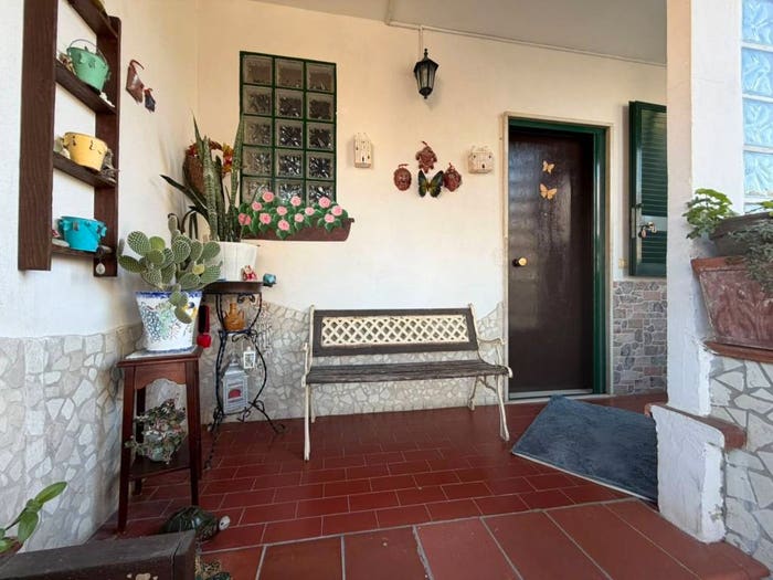 Casa con 5 locali in vendita in Via Ripuaria, Varcaturo, Giugliano in Campania