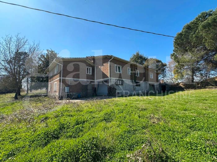 Casa con 6 locali in vendita in STRADA DELLA CASTELLINA, Oriolo Romano