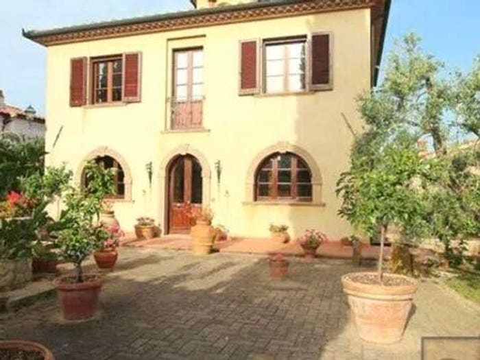 Casa con 6 locali in vendita in Via Del Bandello, Montescudaio