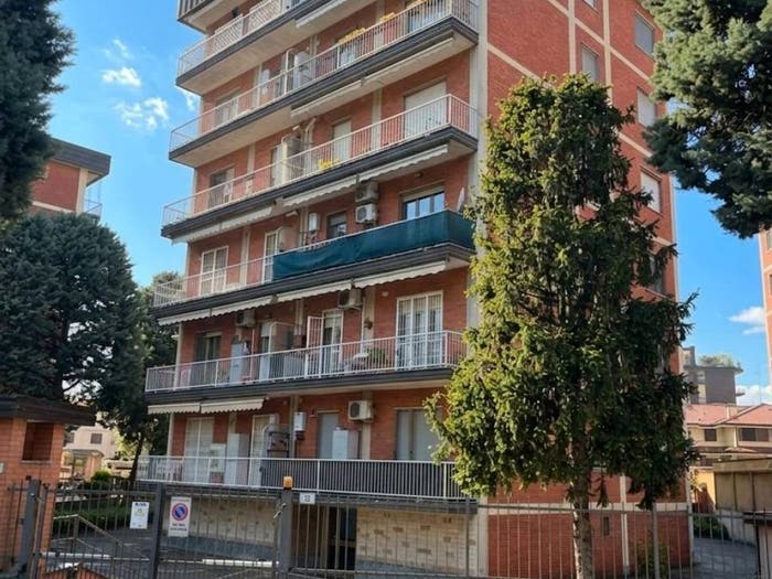Appartamento trilocale in vendita in Via del Gesù, Centro, Opera