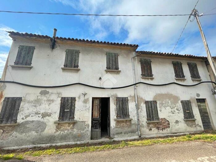 Casa con 6 locali in vendita in Piove di Sacco