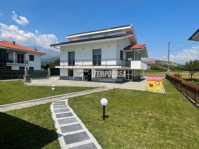 Casa con 6 locali in vendita in CASE SPINA, Case Spina, Castellamonte