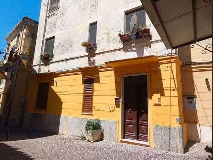 Appartamento quadrilocale in vendita in Via Tripoli, Centro Storico, Catanzaro