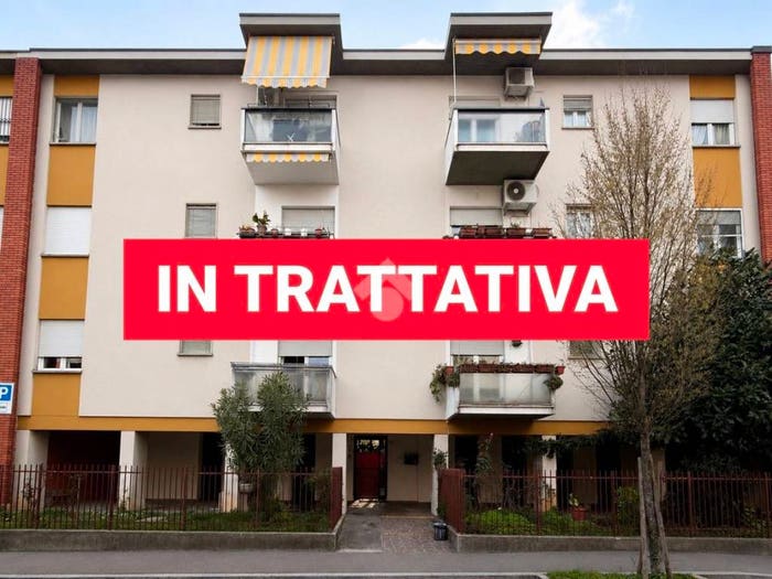 Appartamento trilocale in vendita in Via Don Frosio Roncalli, Calusco d'Adda