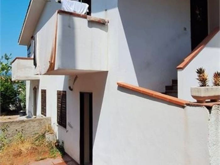 Casa trilocale in vendita in Furnari, Centro