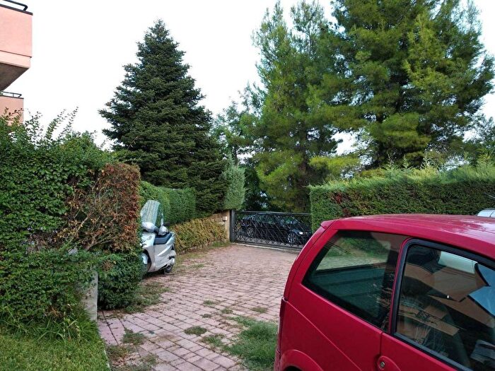 Casa con 6 locali in vendita in Teramo