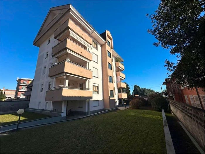 Appartamento trilocale in vendita in via varese, Caiello, Gallarate