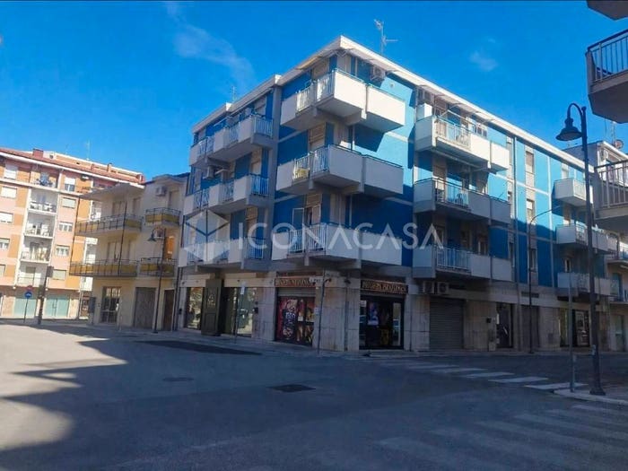 Appartamento quadrilocale in vendita in Via Vanoni, Centro, Termoli