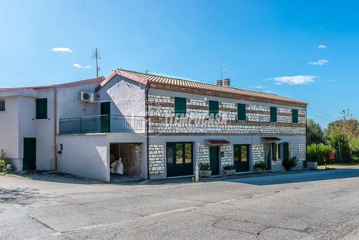 Appartamento trilocale in vendita in Via Betellico, Sirolo