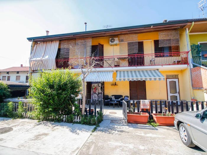 Casa con 6 locali in vendita in Via Pietro Micca, Rondissone