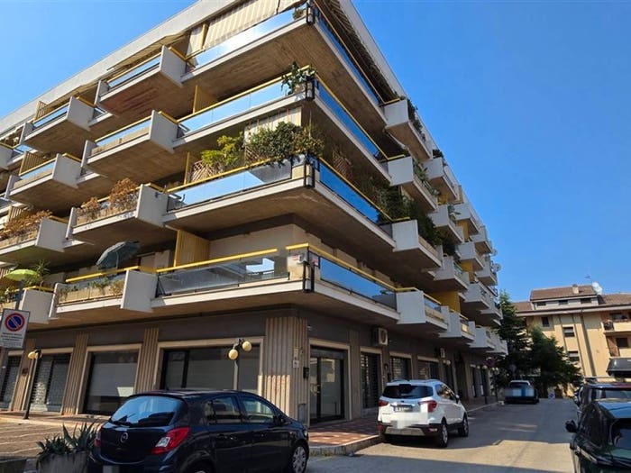 Appartamento trilocale in vendita in Via Martiri Ottobre, Centro, Lanciano