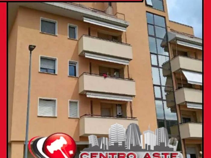 Appartamento trilocale in vendita in Via Benedetto Croce Perugia PG Italia, Casa del Diavolo, Perugia