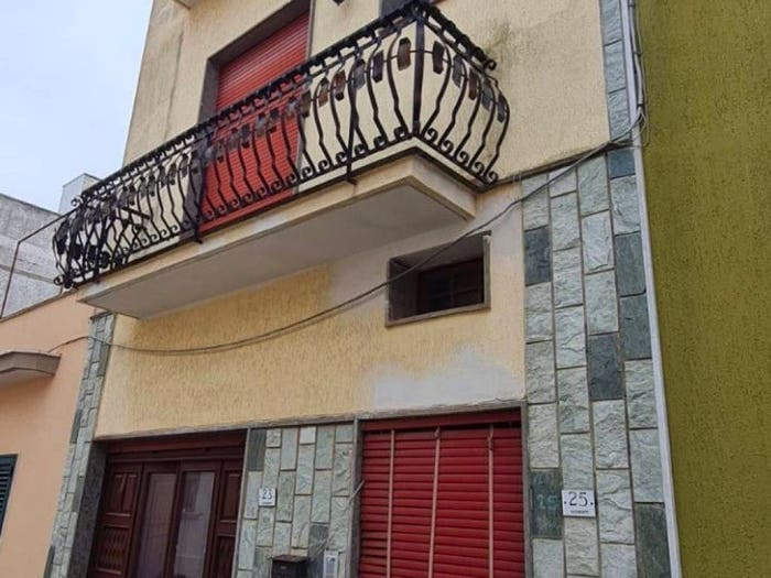 Casa con 6 locali in vendita in Via Vincenzo Gioberti, Centro, Neviano