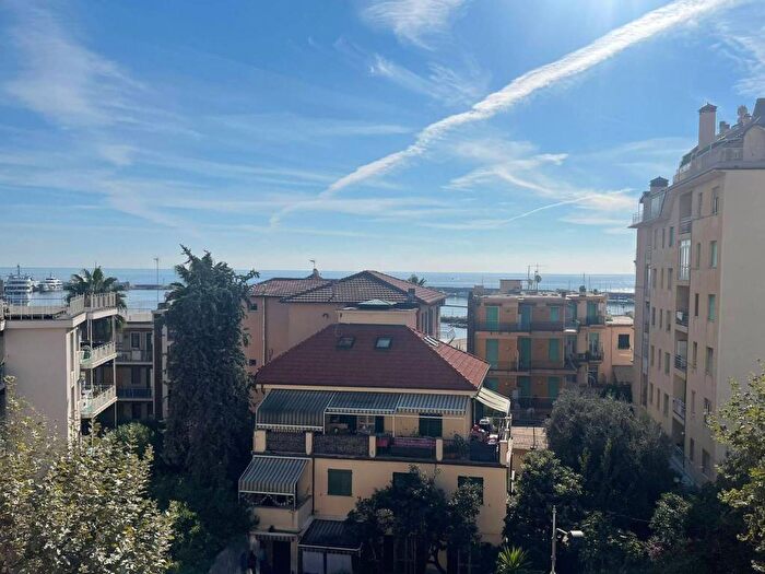 Appartamento con 5 locali in vendita in Porto Vecchio, Sanremo