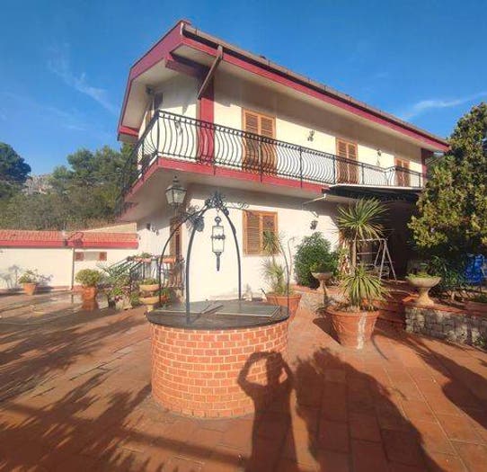 Casa con 6 locali in vendita in Contrada Sagana, Monreale