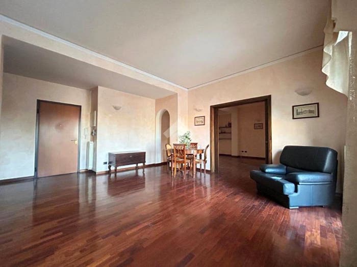Appartamento trilocale in vendita in Via Panebianco, Panebianco Tribunale, Cosenza