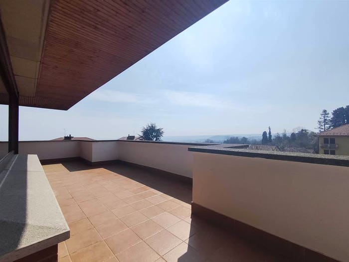 Appartamento con 6 locali in vendita in Via Pier Giorgio Frassati, Pollone