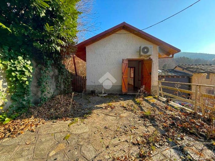 Casa con 6 locali in vendita in Borgata brancard, Giaveno