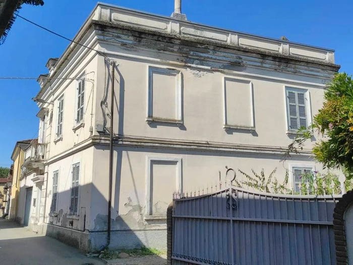 Casa con 6 locali in vendita in Via Cavalchini, Castelnuovo Bormida