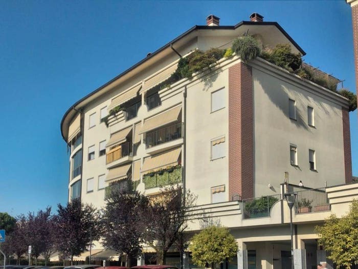 Appartamento trilocale in vendita in Via Luigi Einaudi, Centro, Pessano con Bornago
