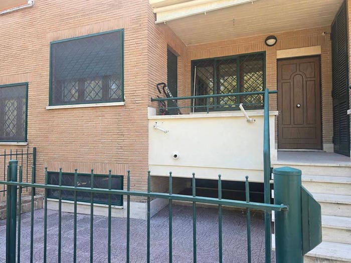 Casa quadrilocale in vendita in Via Casalnoceto, Valle Santa, Roma